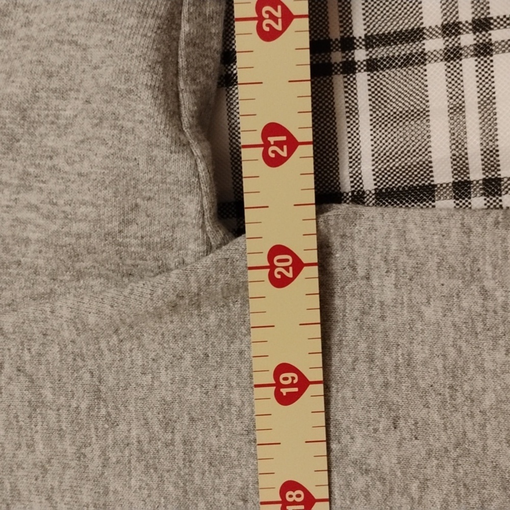 Cincinnati Reds Gray Unisex T-Shirt – Medium New - Picture 6 of 6